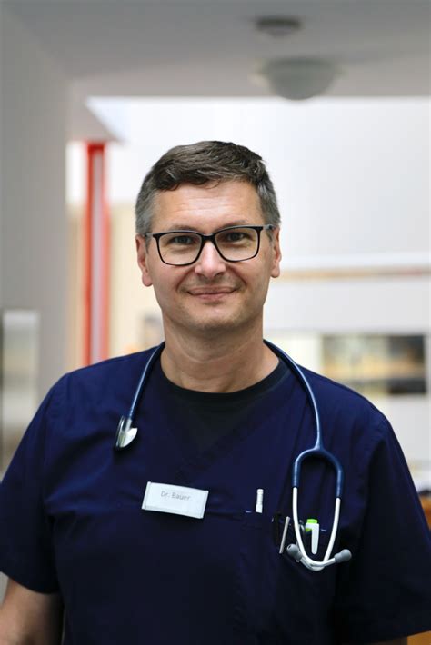 Dr. med. Andreas Bauer Facharzt für Allgemeinmedizin.